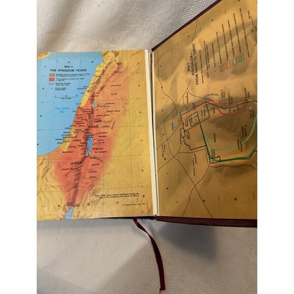 New King James Version Bible Giant Print Edition Leather. Nelson. *Read - Picture 8 of 8